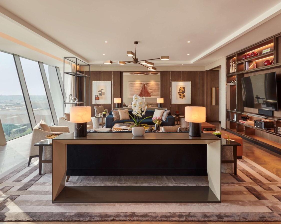 Grand Hyatt Kuwait Hotel Kuwait City Exterior foto The living room of a Sky Residence
